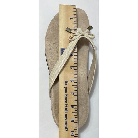 VIONIC Women’s 9 Bella Flip Flop Sandals Cream - Picture 8 of 8